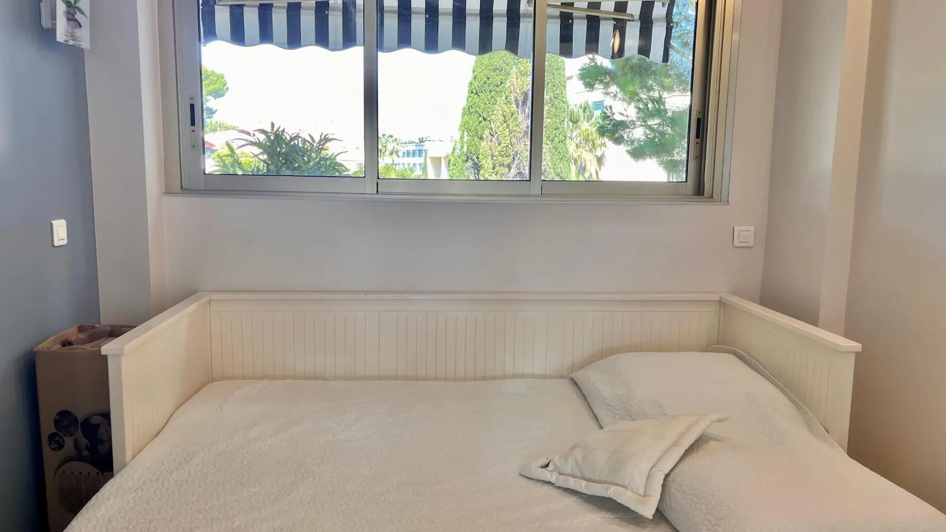 Appartement Splendide 3 Pieces Vue Mer Antibes
