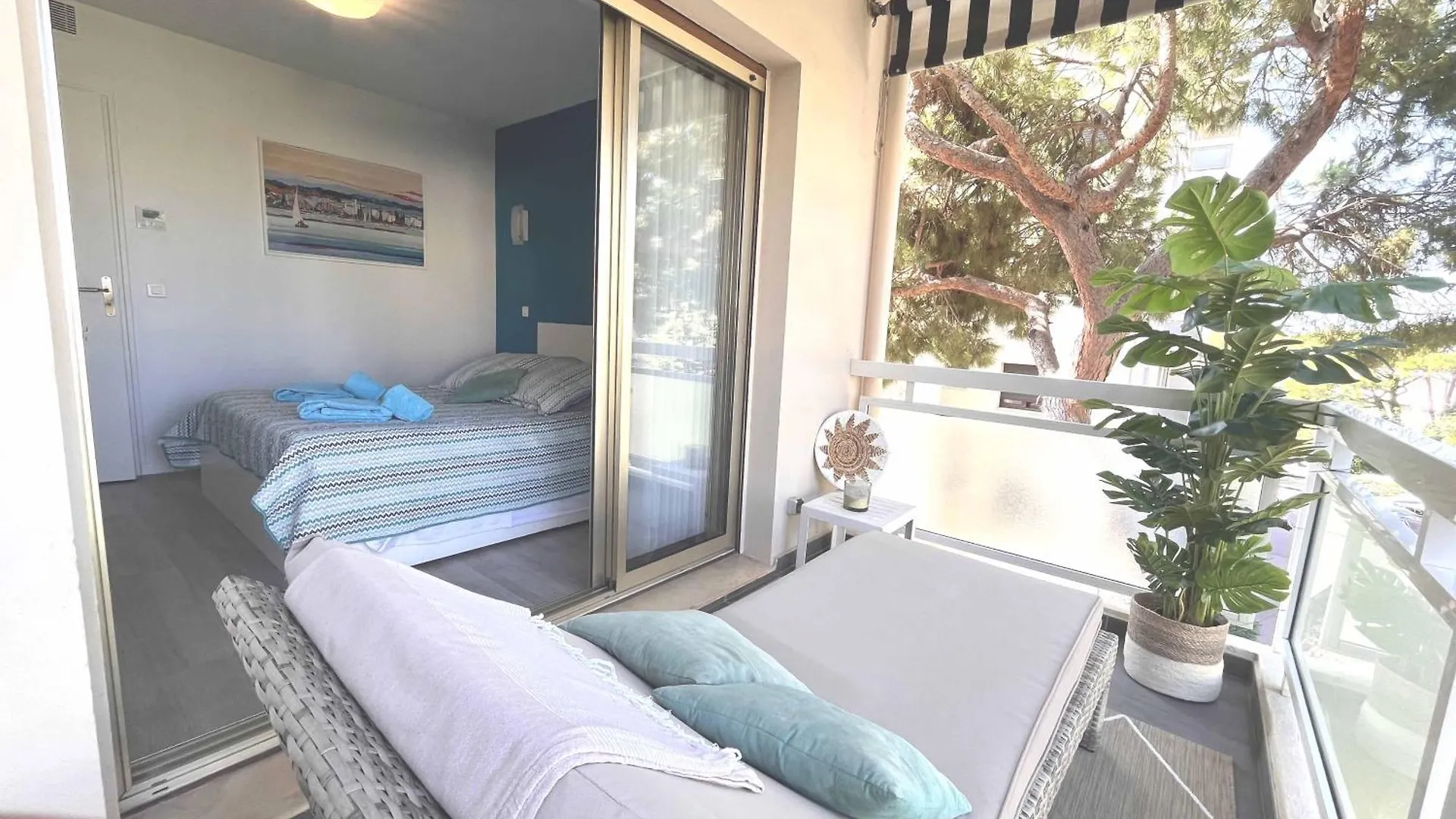 Splendide 3 Pieces Vue Mer Antibes France